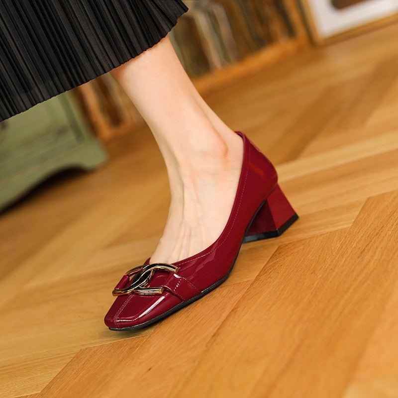 Escarpins Femme Cuir Verni Talons Épais - Style et Confort Inégalés