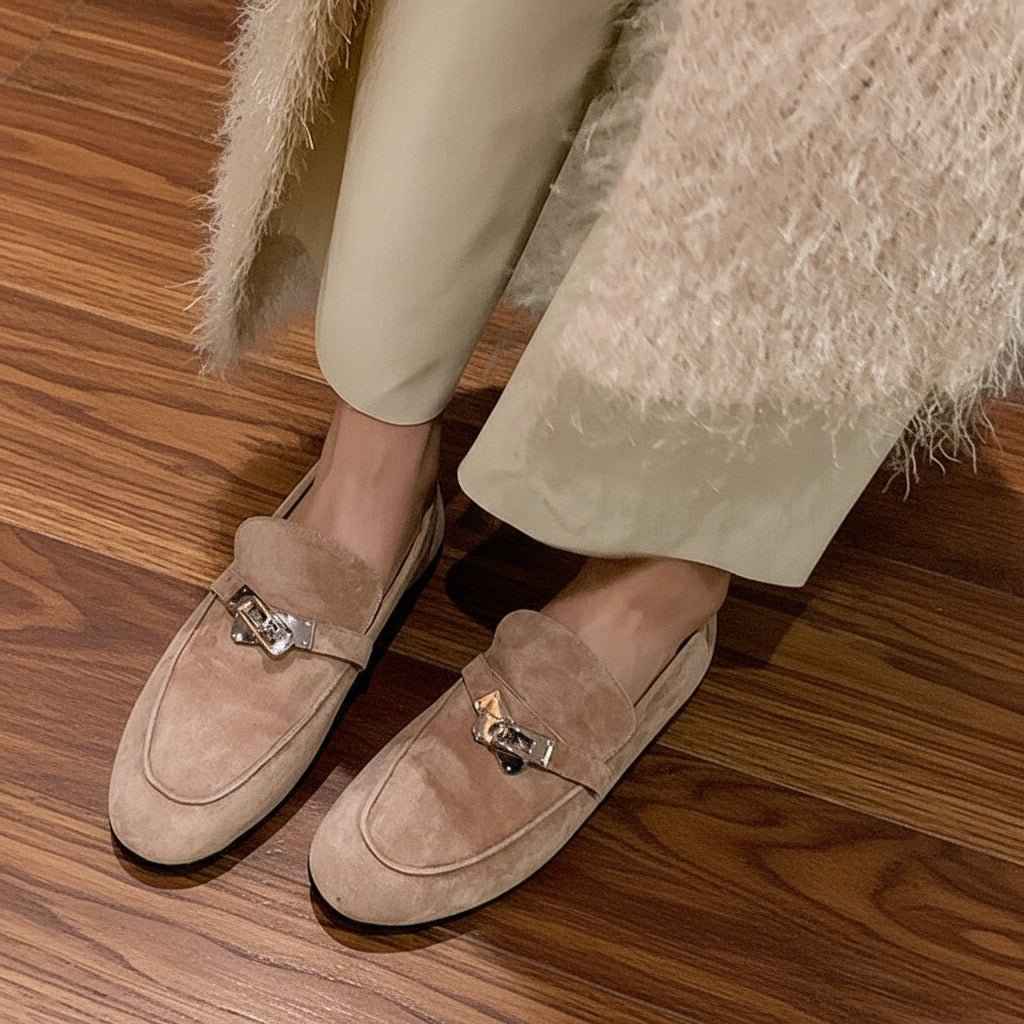 Mocassins Femme Cuir Premium en Daim Mouton avec Boucle Cadenas et Bout Rond